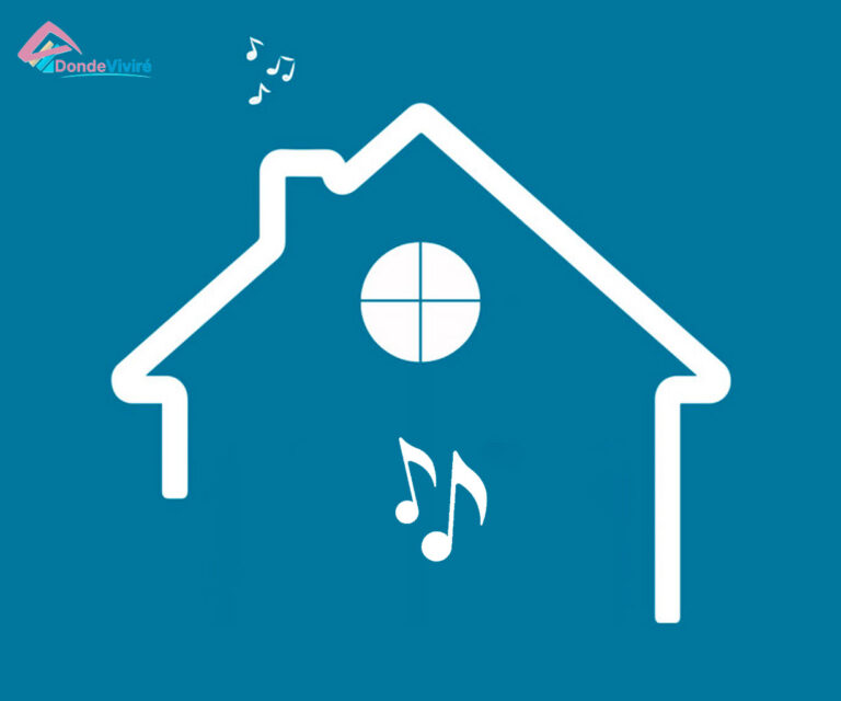 Música y decoración en una casa en Trujillo